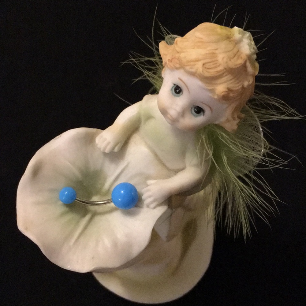 NWOT Bright robin egg blue belly ring